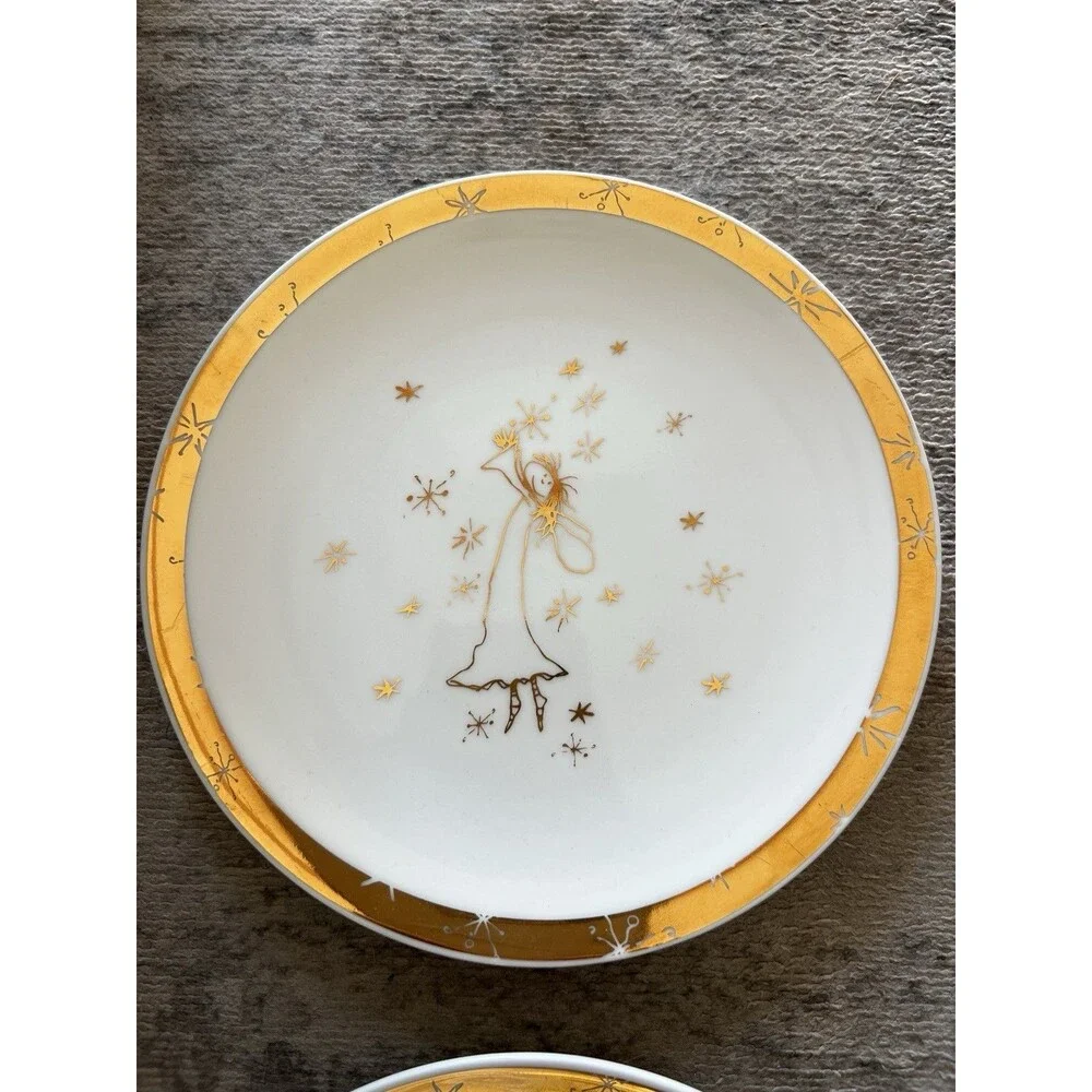 Crabtree & Evelyn Set Of 2 Salad/Luncheon Plates Gold Angel Pair